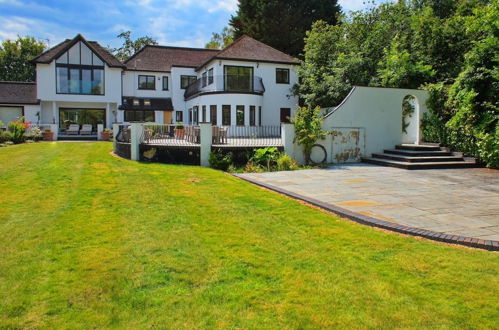 Foto 43 - Countryside Escape With Stunning Garden in Surrey