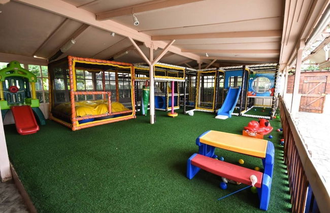 Villa in Malaki in Sea With Playground - Photo 34