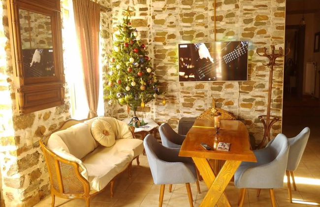Villa in Malaki in Sea With Playground - Photo 18
