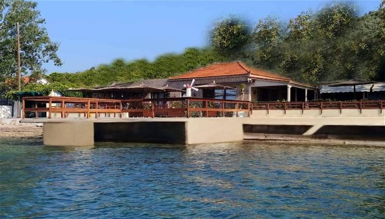 Photo 1 - Villa in Malaki in Sea With Playground