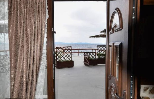 Villa in Malaki in Sea With Playground - Photo 42