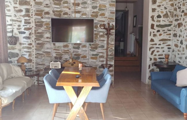 Villa in Malaki in Sea With Playground - Photo 16