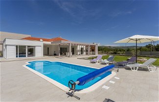 Foto 1 - Luxury Villa Stella near Split
