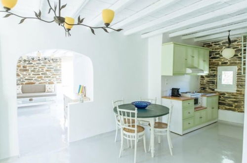 Photo 12 - Cozy 2-bedroom House in Tinos