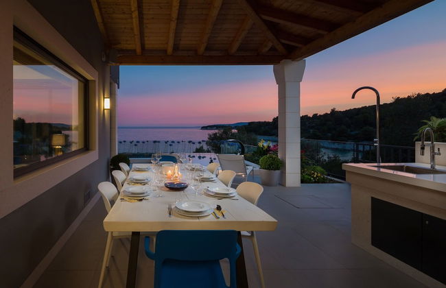 Beachfront Villa Azzurro With Pool - Foto 74