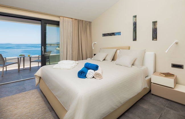 Beachfront Villa Azzurro With Pool - Foto 7