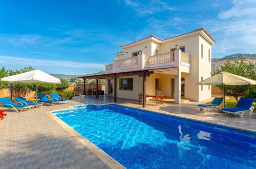 Photo 12 - Villa Jan Lui Large Private Pool Walk to Beach Sea Views A C Wifi Eco-friendly - 3296