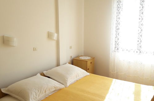 Photo 1 - Apartments Metajna X