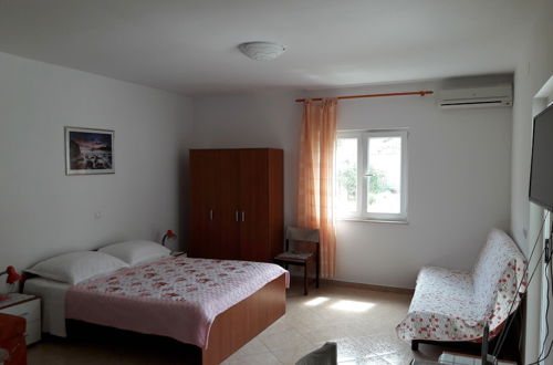Photo 2 - Apartments Metajna X