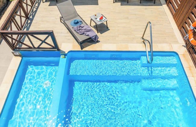 Lindos Ruby - Photo 13