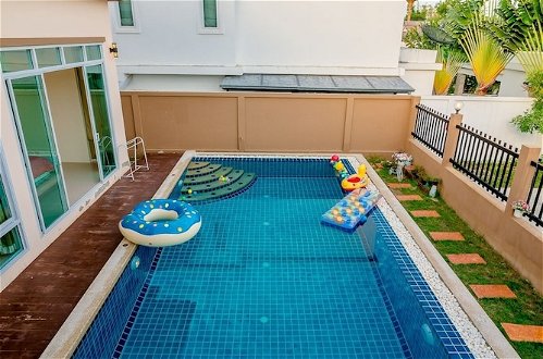 Photo 24 - So Cool Pool Villa
