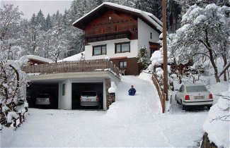 Foto 1 - Modern Holiday Home in Fugen Near Ski Area