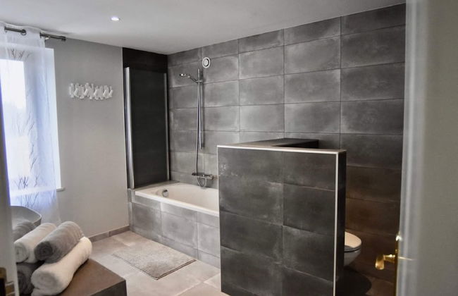 Tranquil Holiday Home in Manhay with Hot Tub near Ski Area - Foto 17