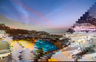 Foto 1 - The View Phuket By Resava