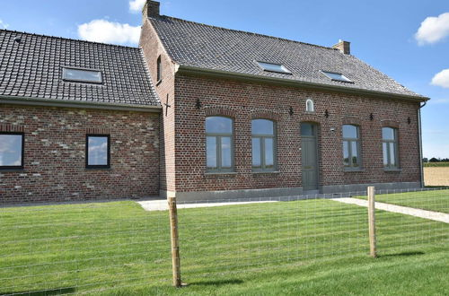 Photo 25 - Spacious Holiday Home With Pond in Poperinge