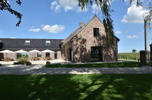 Photo 26 - Spacious Holiday Home With Pond in Poperinge