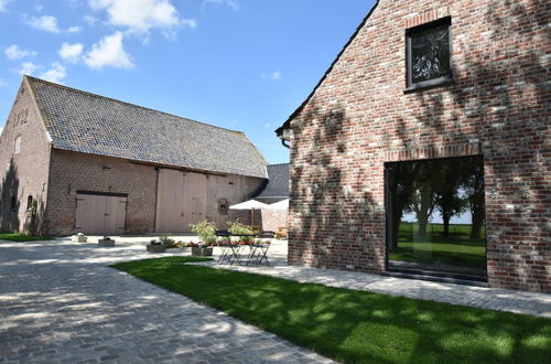 Photo 27 - Spacious Holiday Home With Pond in Poperinge