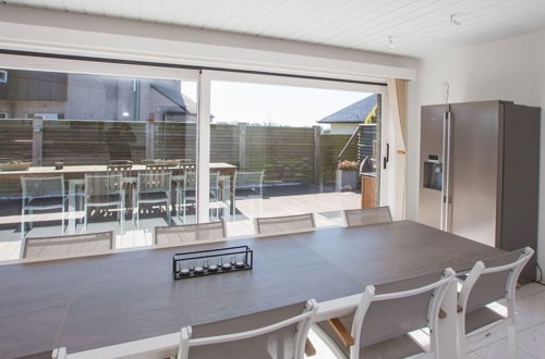 Photo 6 - Splendid Villa in Middelkerke with Sauna, Hot Tub, Terrace