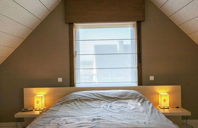 Classy Holiday Home in Aartrijke With Private Swimming Pool - Photo 7