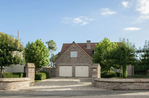 Photo 38 - Classy Holiday Home in Aartrijke With Private Swimming Pool