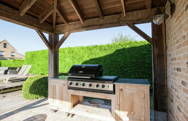 Classy Holiday Home in Aartrijke With Private Swimming Pool - Photo 26
