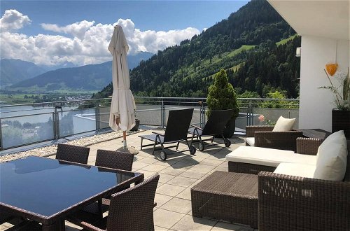Photo 1 - Charming Penthouse- Zell am See With Amazing View