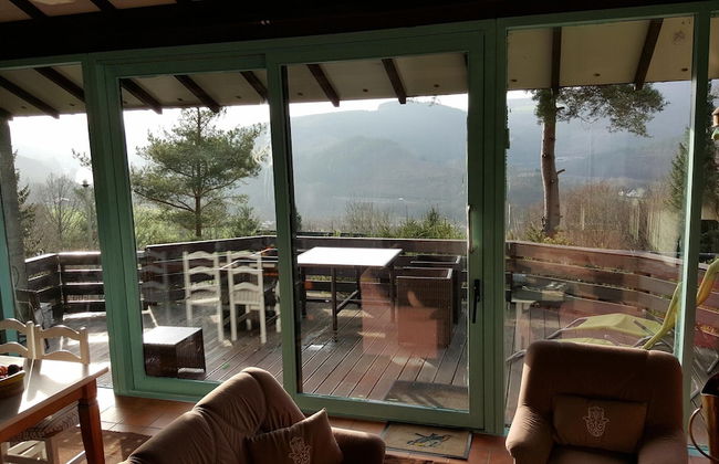 Bungalow With View Near Coo - Photo 16