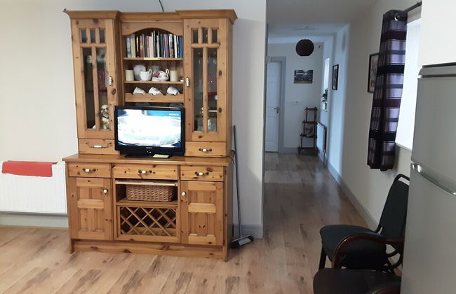 2 Bed Cottage - Sleeps 6 - Parking - Wifi - Foto 9