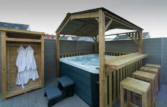 Foto 1 - The Bells HOT TUB on Private Terrace Apartments