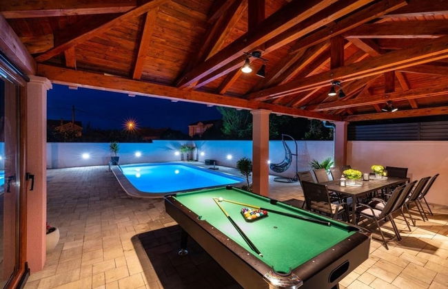 Luxury Villa With Pool - H - Foto 29
