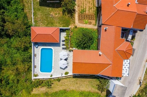 Photo 41 - Luxury Villa With Pool - H