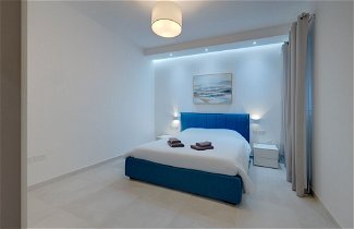 Foto 3 - Luxury Apartment With Valletta and Harbour Views
