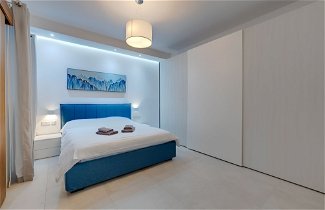 Foto 2 - Luxury Apartment With Valletta and Harbour Views