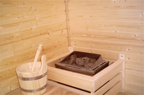 Foto 14 - Holiday Home With Sauna and Whirlpool