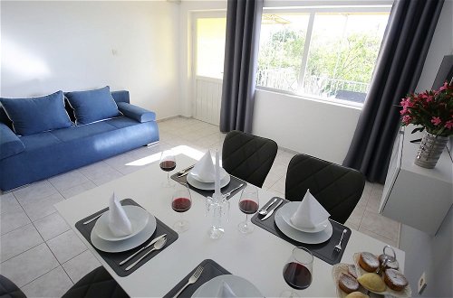 Foto 9 - Modern Apartment With Large Pool, Great sea View, a Sports Court, Barbecue, Wifi