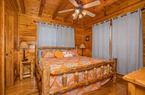 Photo 2 - Dream on High - One Bedroom Cabin