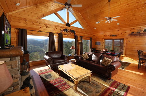 Photo 16 - BearADise in the Smokies - Two Bedroom Cabin