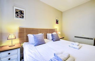 Photo 2 - Perfect Location! Charming Rose St Apt for Couples