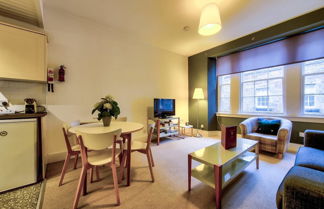 Foto 1 - JOIVY Perfect Location! Charming Rose St Apt for Couples