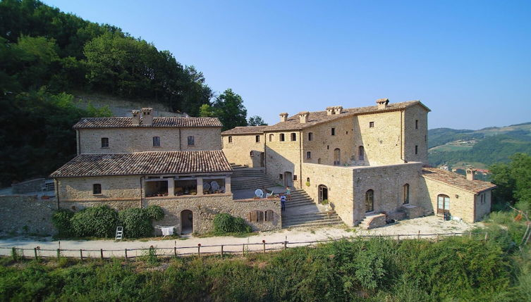 Foto 1 - Borgo Storico Cisterna