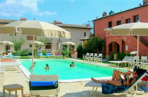 Photo 14 - Cosy Apartment With Swimming Pool and Garden Close to Volterra and S Gimignano