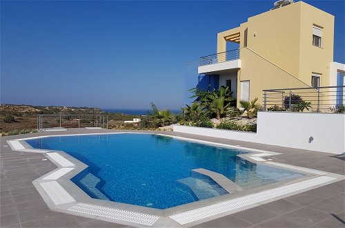 Photo 19 - Villa Neptune With Stunning Private Pool - Maximum 6 Guests in Mastihari, Kos