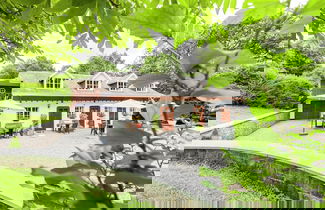 Foto 1 - Gorgeous Apartment in Bohon With Garden Furniture and BBQ
