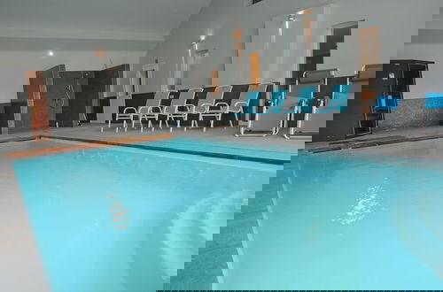 Foto 14 - Cozy Holiday Home in Sommeleuze With Private Pool