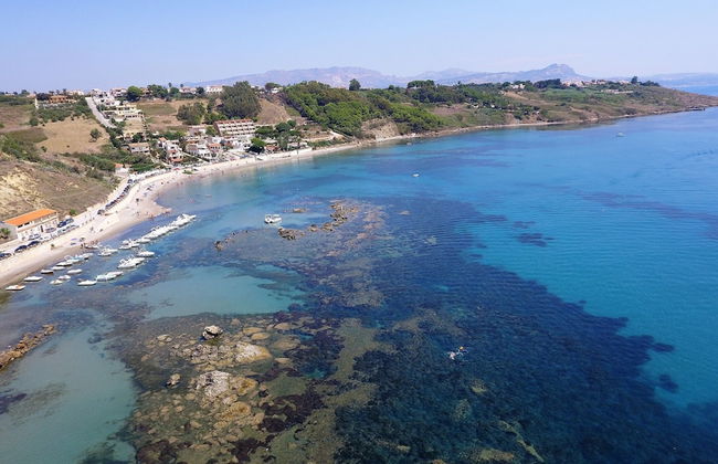 Holiday Home in Sciacca Mare Tennis Soccer Field, Barbecue, Wifi, Kitchenette - Foto 20
