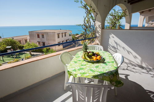 Photo 6 - Holiday Home in Sciacca Mare Tennis Soccer Field, Barbecue, Wifi, Kitchenette