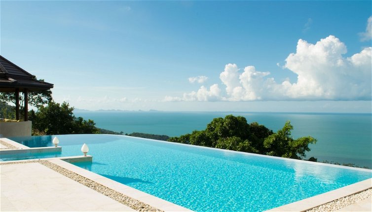 Photo 1 - 12 Bedroom Luxury Twin Sea View Villas Angthong