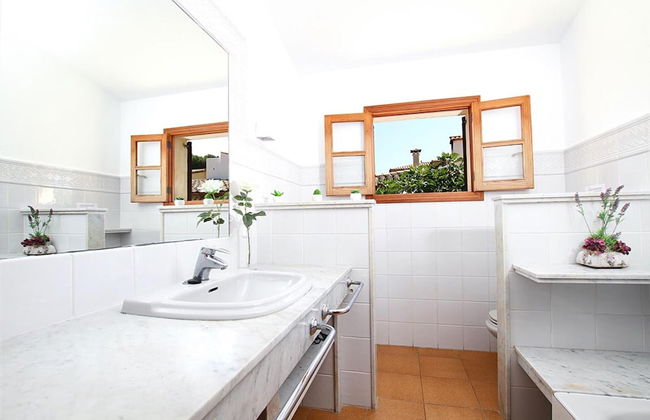 Villa - 4 Bedrooms with Pool and WiFi - 108763 - Photo 12