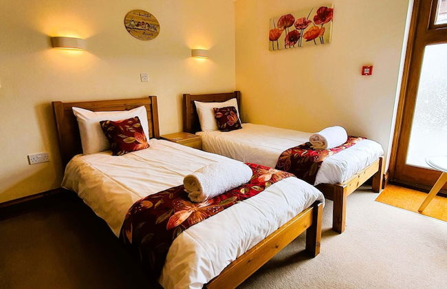 The Victorian Barn self catering holidays with pool & hot tubs - Foto 56