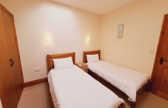 The Victorian Barn self catering holidays with pool & hot tubs - Foto 12